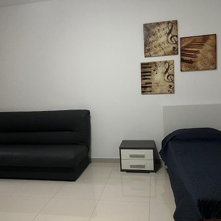 Claire'S Court Apartman Marsaxlokk Kültér fotó
