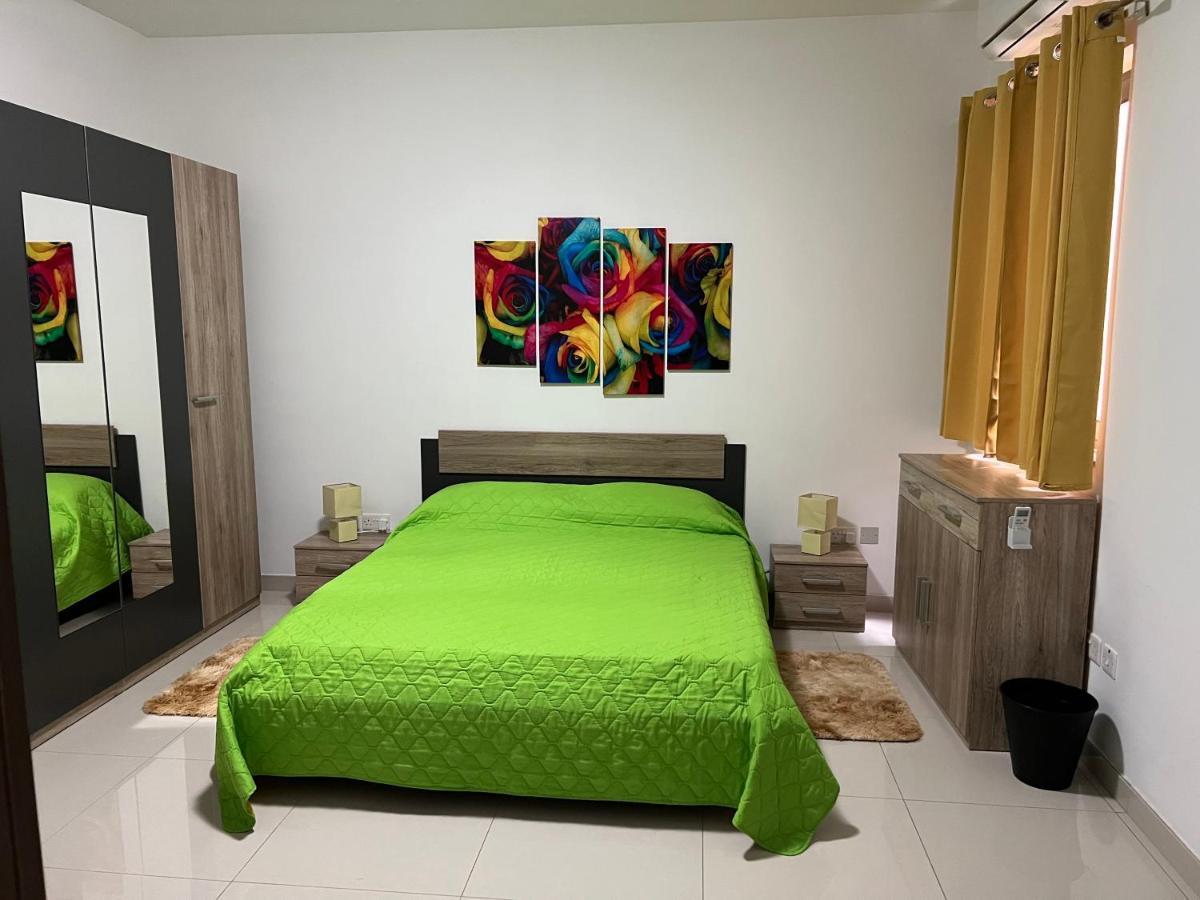 Claire'S Court Apartman Marsaxlokk Kültér fotó