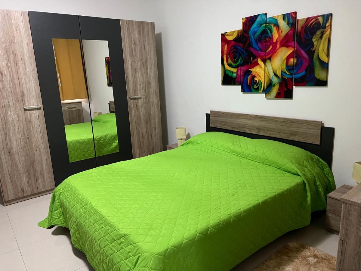 Claire'S Court Apartman Marsaxlokk Kültér fotó