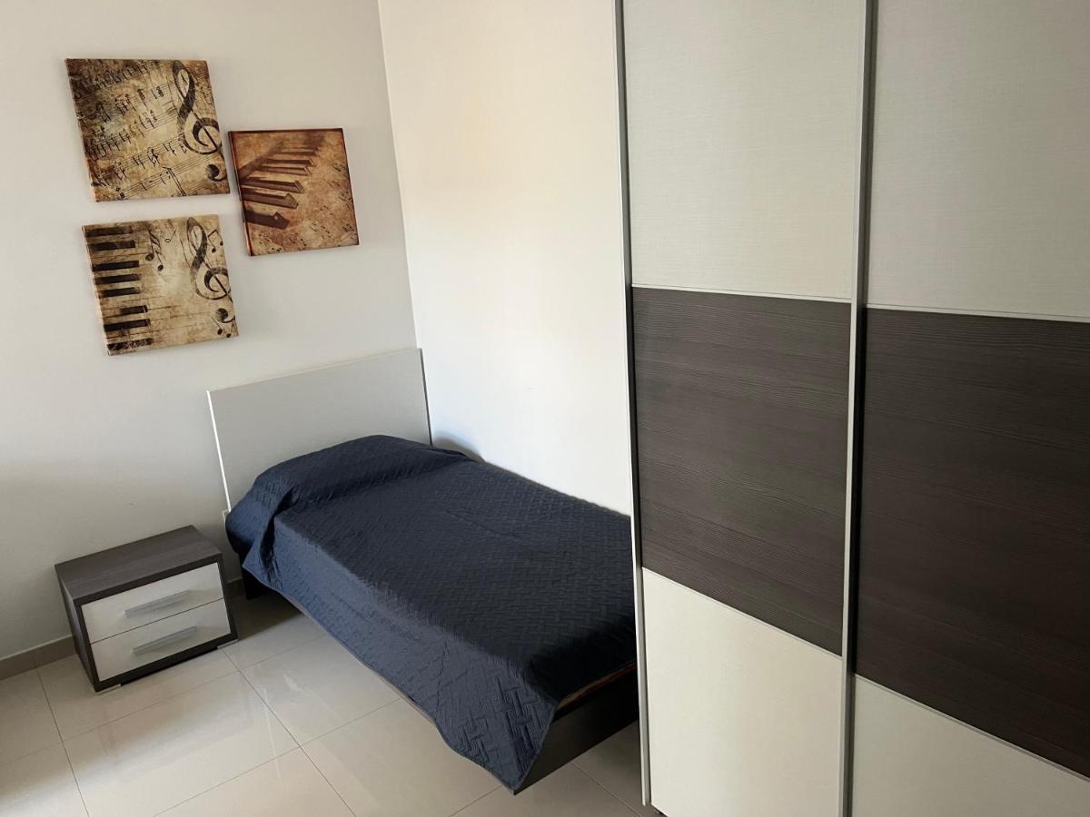 Claire'S Court Apartman Marsaxlokk Kültér fotó