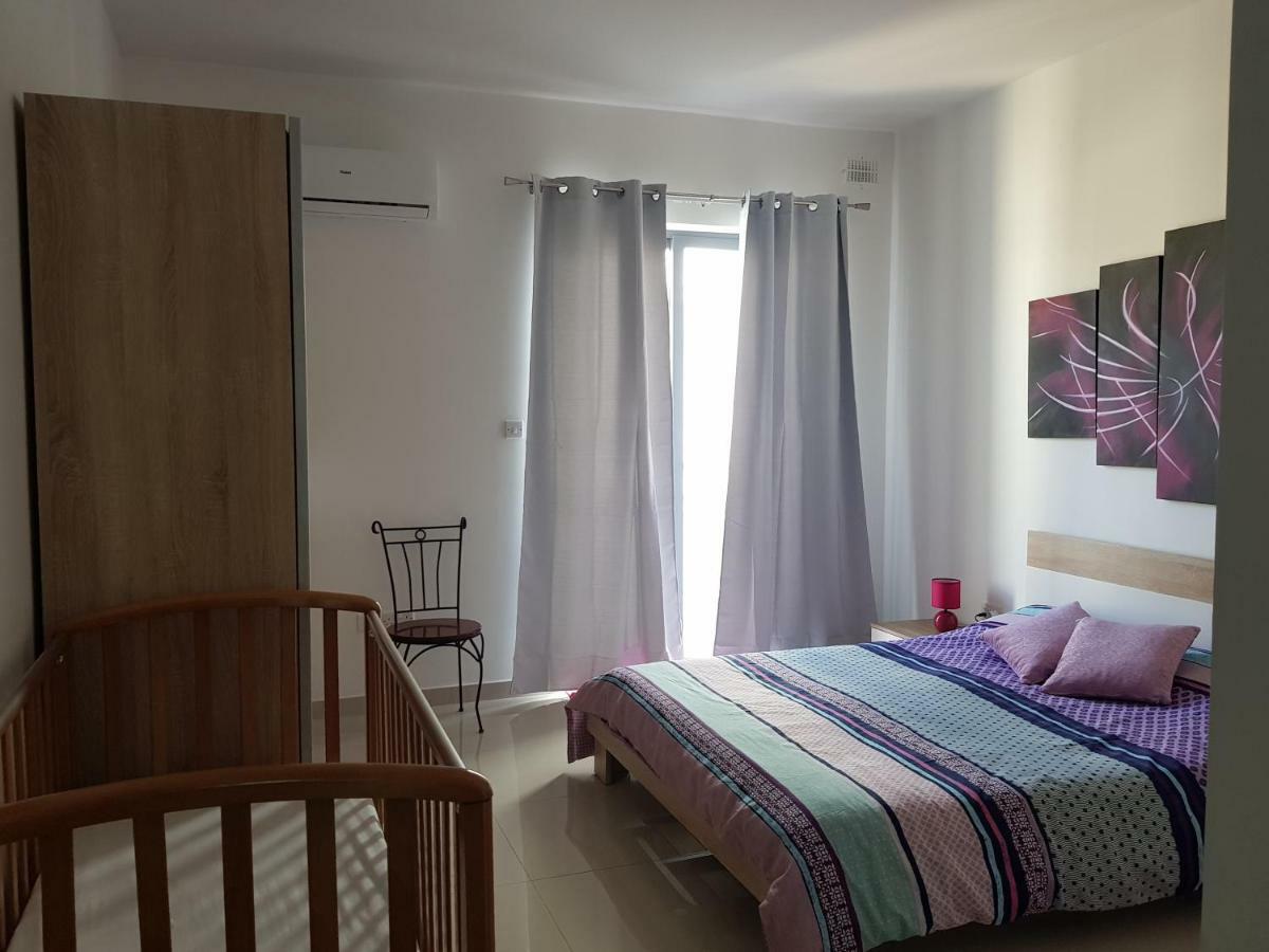 Claire'S Court Apartman Marsaxlokk Kültér fotó